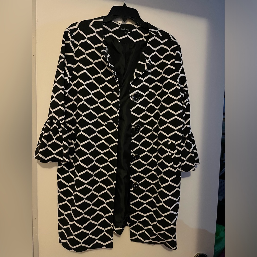 Never worn lined coat Size L